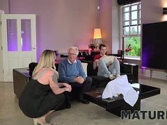 Er bumst die geile Stiefmama